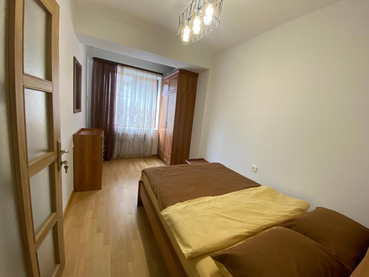 Northern Avenue Apartment Yerevan Exterior photo